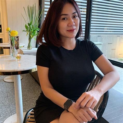 tante indo ngentot|Viral Tante Ernie, Hot Mama yang Dijuluki Pemersatu Bangsa